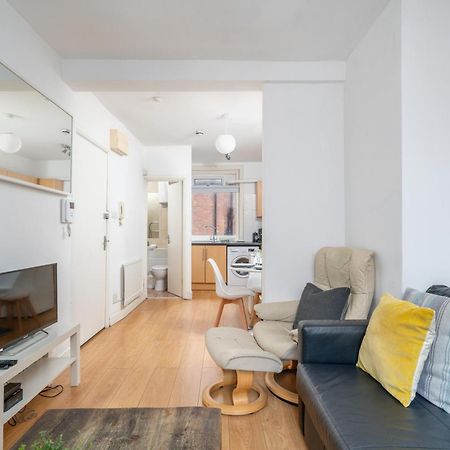 Carnaby & Oxford Street - Central Soho - One Bedroom - Double Bed & Sofabed London Kültér fotó