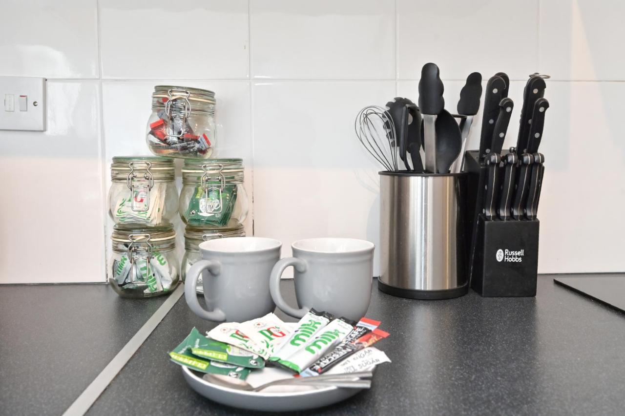 Carnaby & Oxford Street - Central Soho - One Bedroom - Double Bed & Sofabed London Kültér fotó
