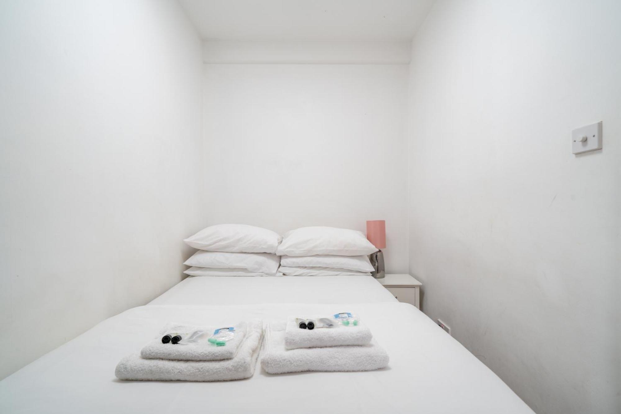 Carnaby & Oxford Street - Central Soho - One Bedroom - Double Bed & Sofabed London Kültér fotó