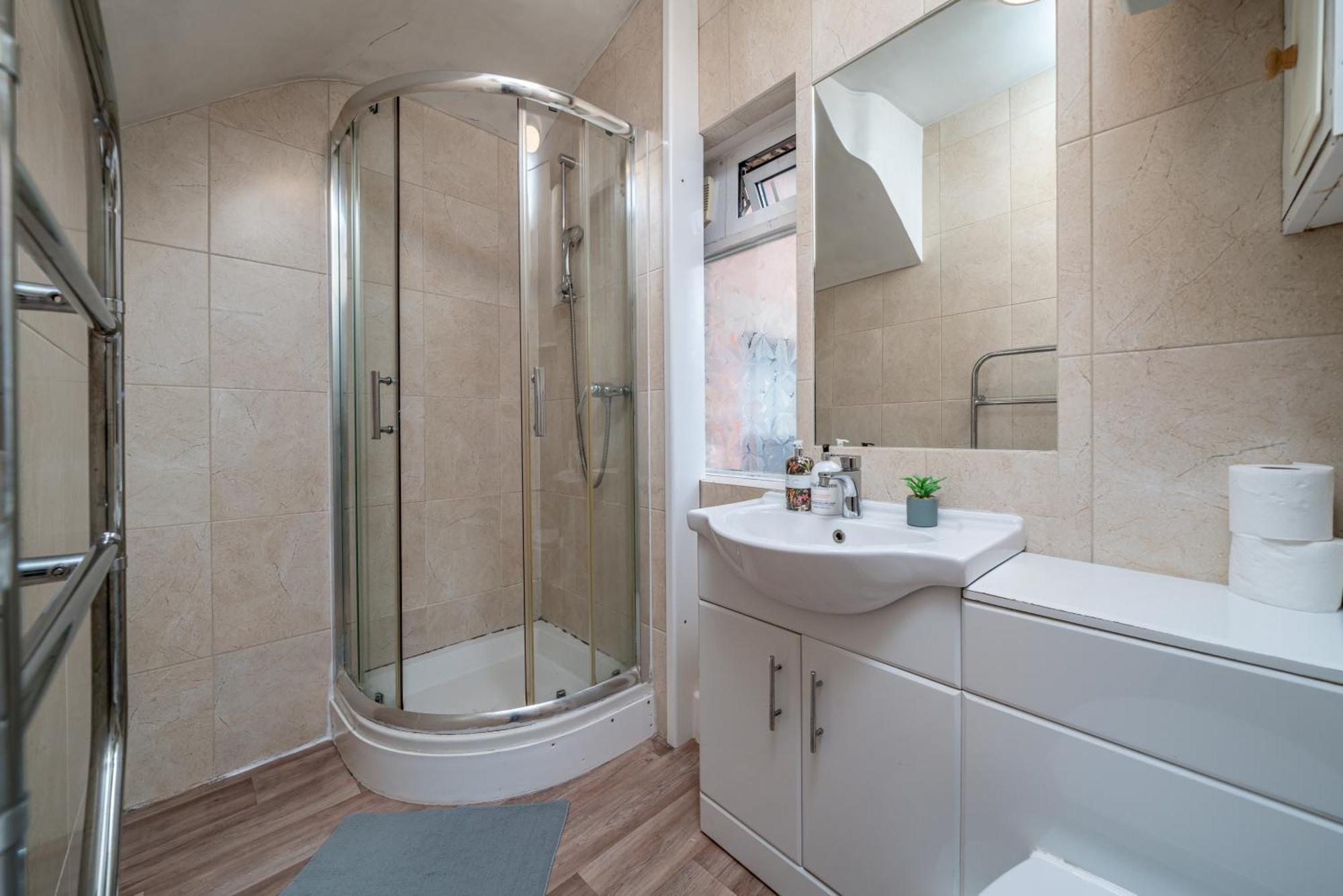 Carnaby & Oxford Street - Central Soho - One Bedroom - Double Bed & Sofabed London Kültér fotó