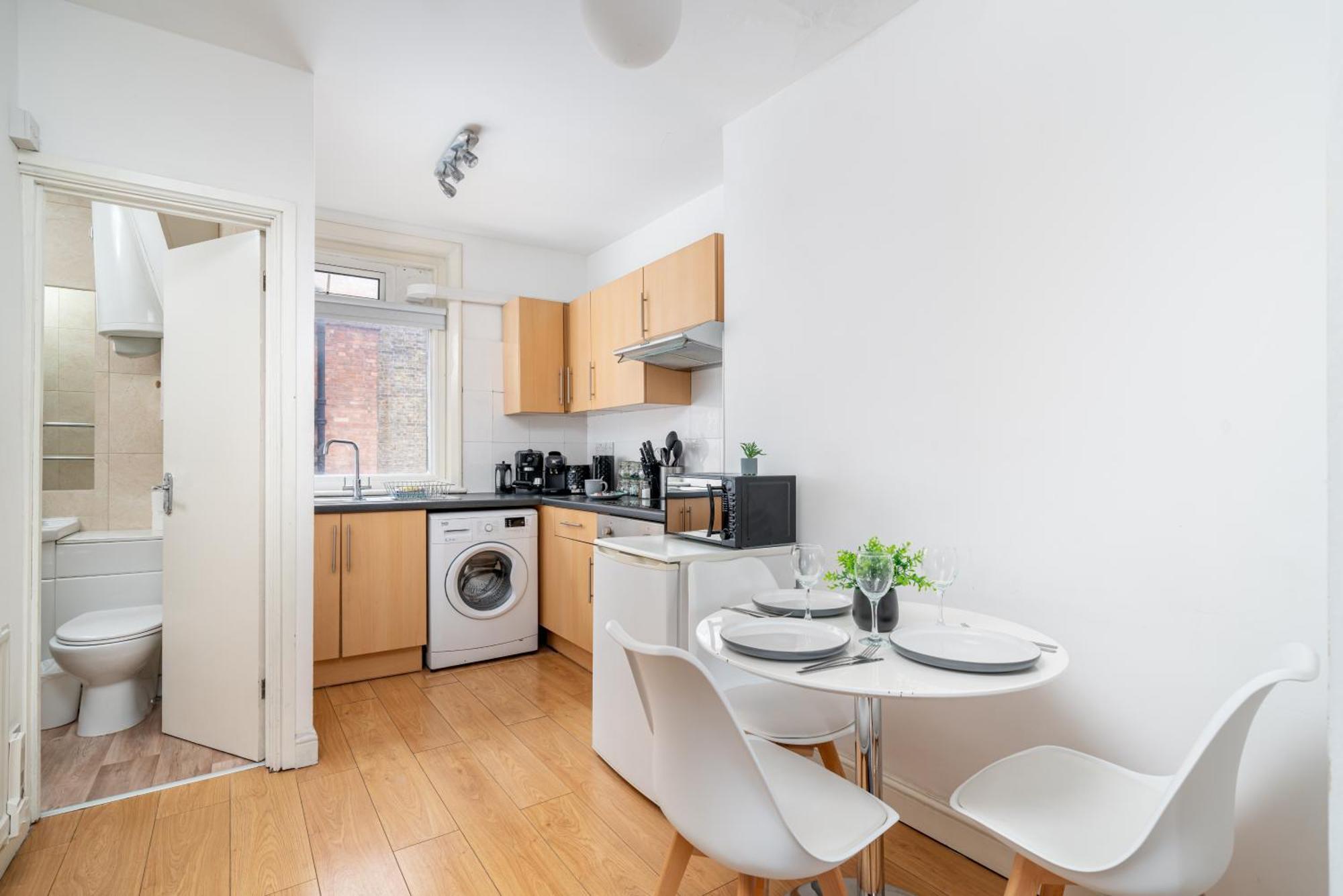 Carnaby & Oxford Street - Central Soho - One Bedroom - Double Bed & Sofabed London Kültér fotó